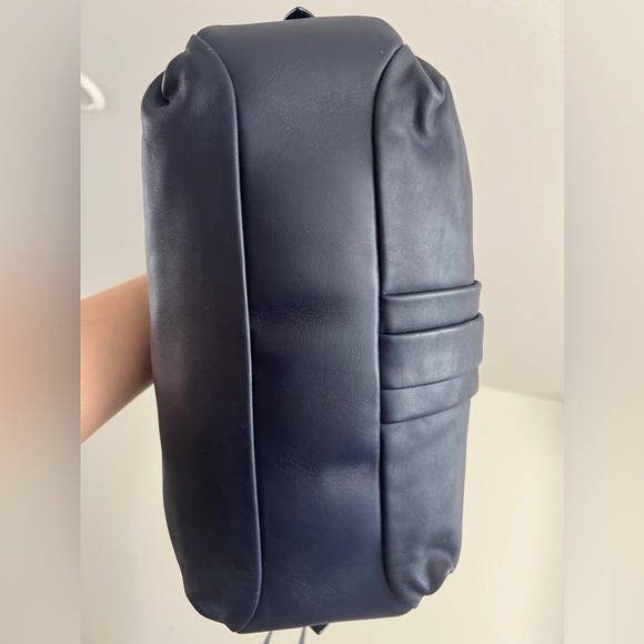 Bally Switzerland Dark Lapis Calf Plain Cochi Handbang - Picture 9 of 16